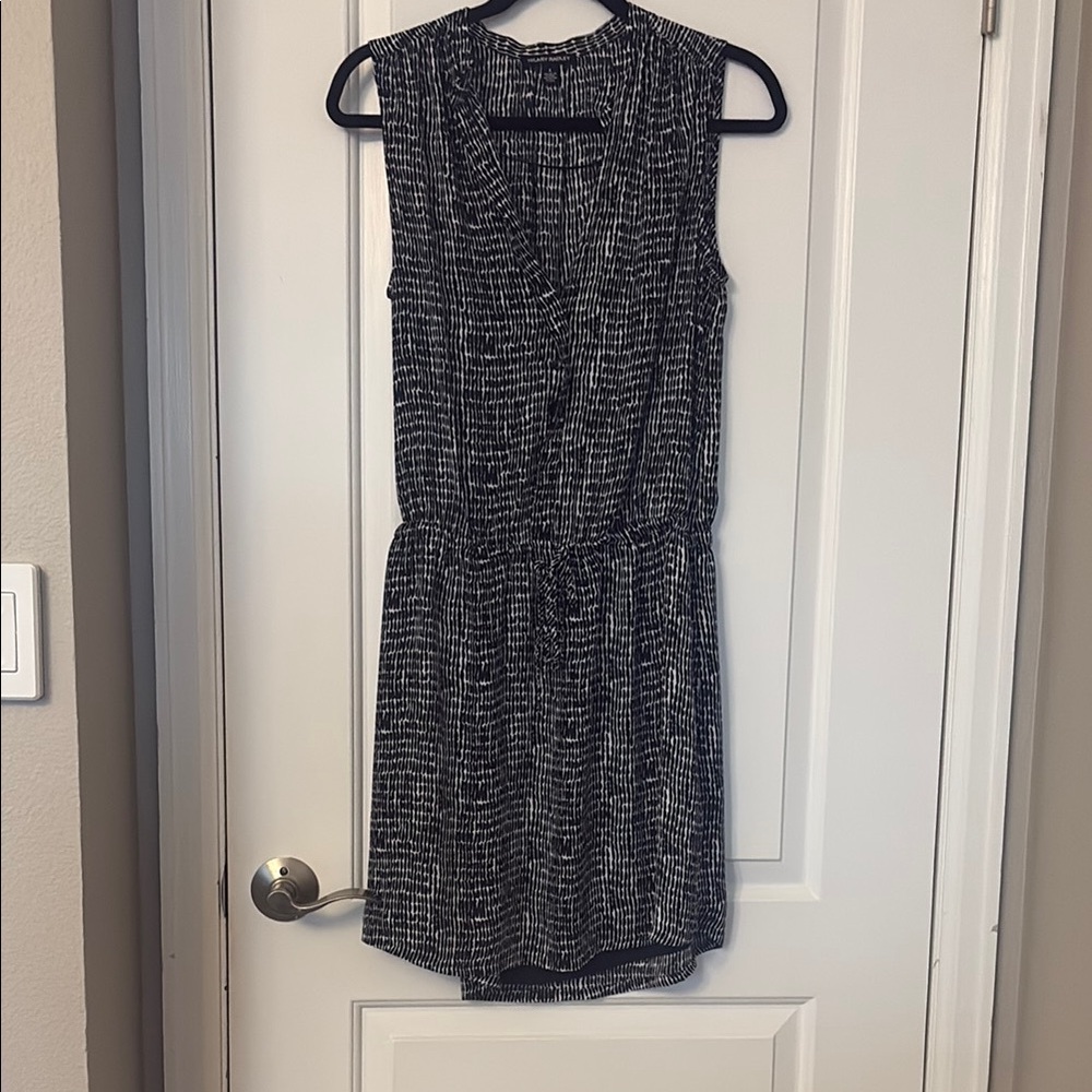 Elegant Navy and White Sleeveless Dress